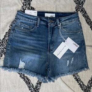 New with tag Women's Vervet Cortney Stretch Mom Shorts Blue Denim Size M